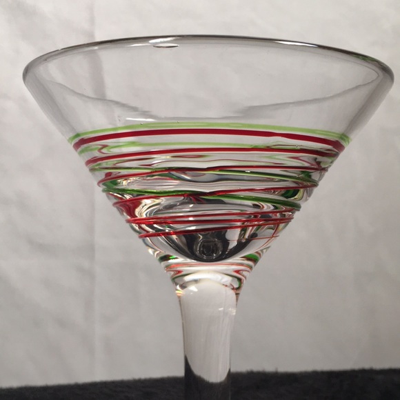 Martini glass drink glass large with red and green multicolored swirl design - Picture 4 of 5